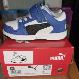 Toddler Sz 8c Puma sneakers